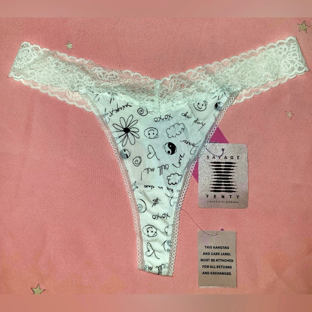 Thong Pantie SavageXFenty White Black Graffiti Size M